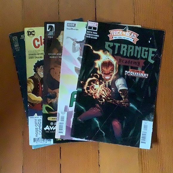 Five Comic Books - Picture 5 of 5